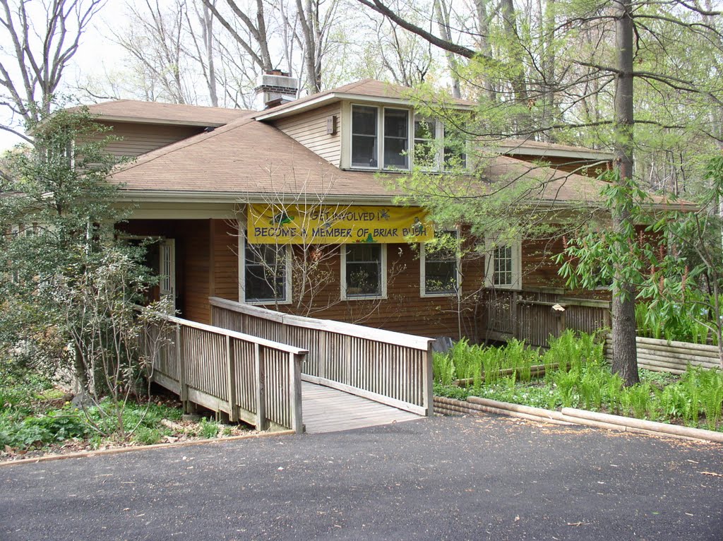 Briar Bush Nature Center - Dede Long Nature Museum