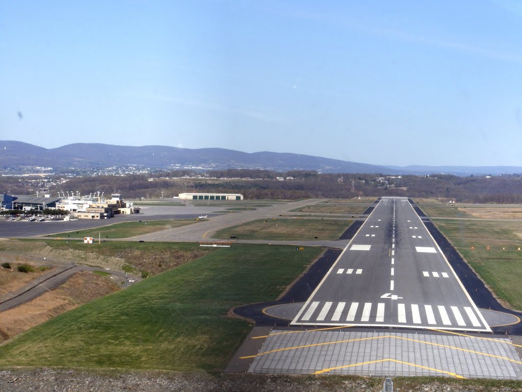 Landing at Wilkes-Barre/Scranton International (AVP/KAVP)