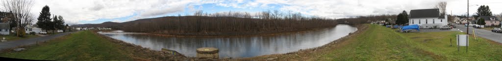 Lackawanna River and the former Duryea Christian & Missionary Alliance Church