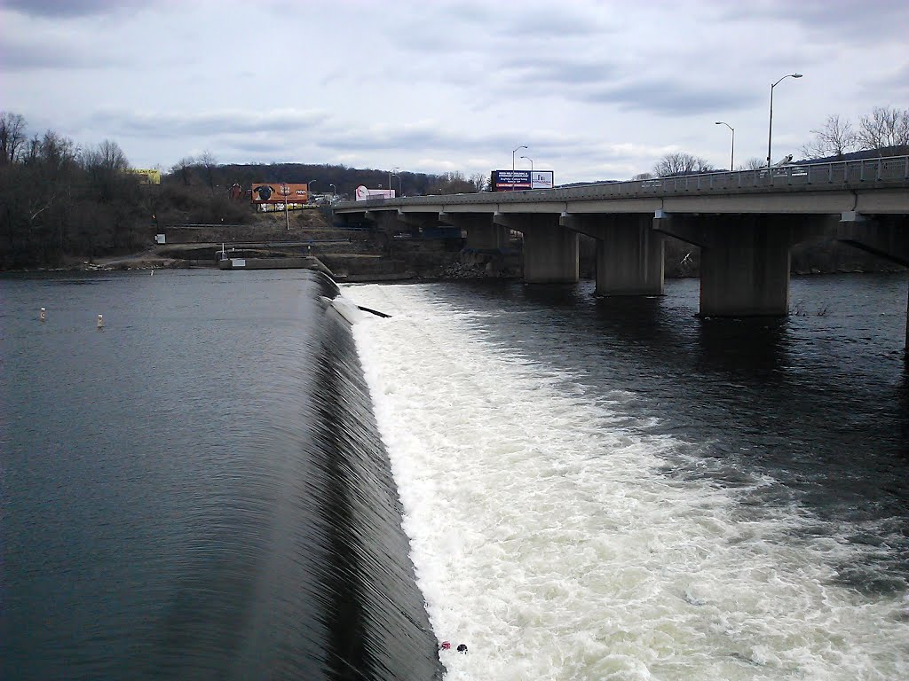 Lehigh River dam