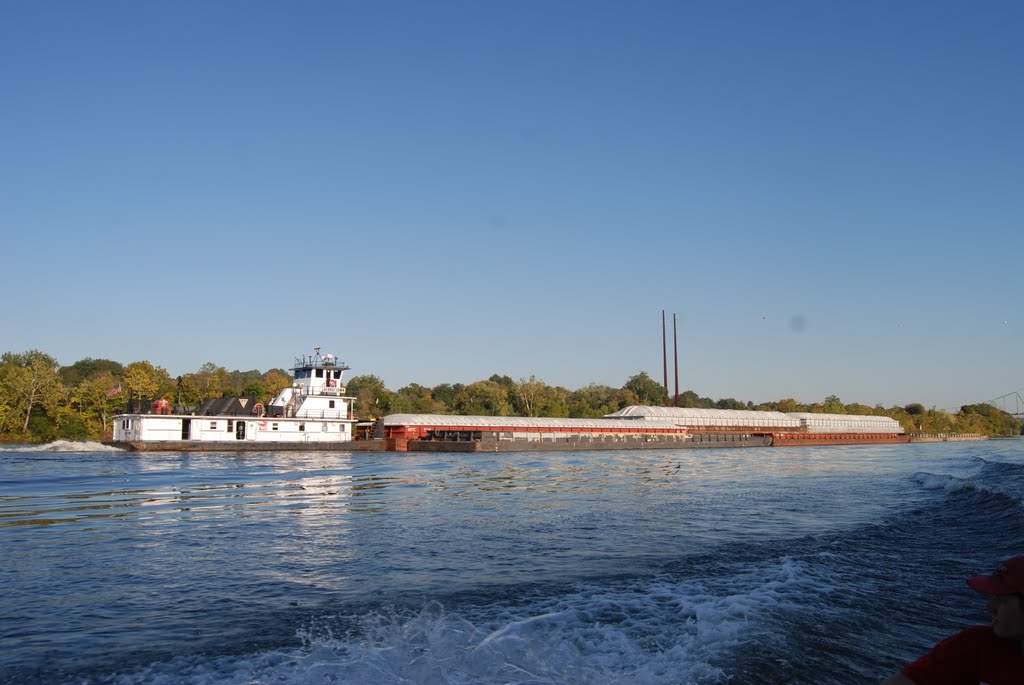 Tow boat on the Ohio