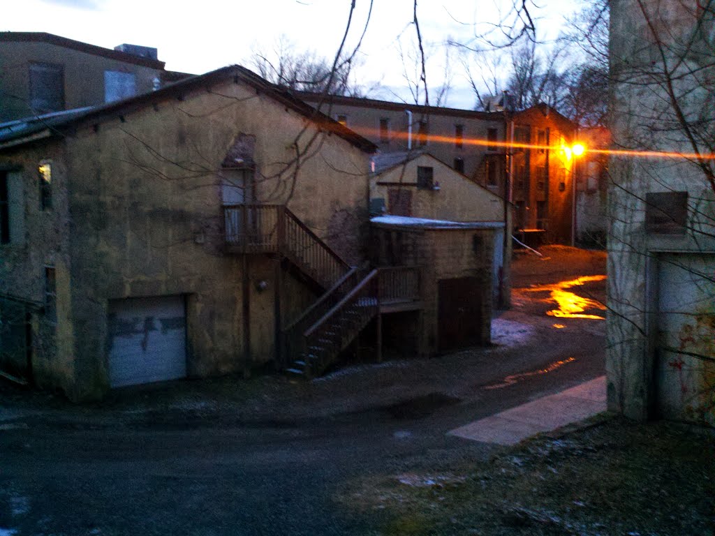 Buttonwood St alley