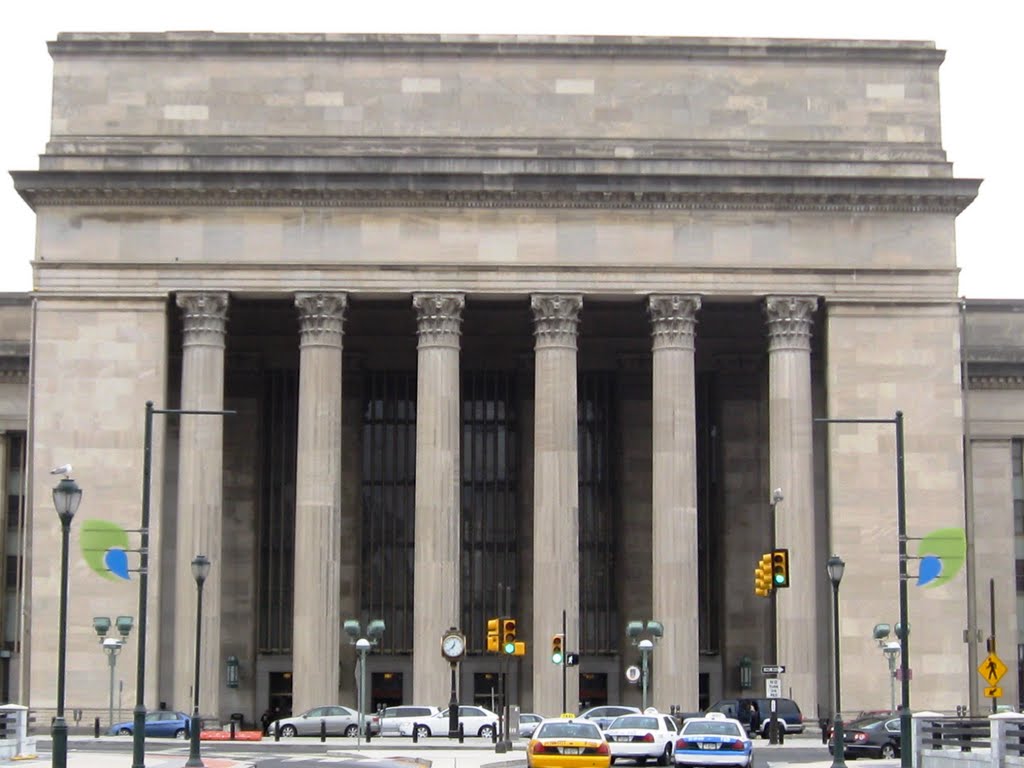 Philadelphia 30th Street Station - West facade. Philadelphia, PA, USA.
