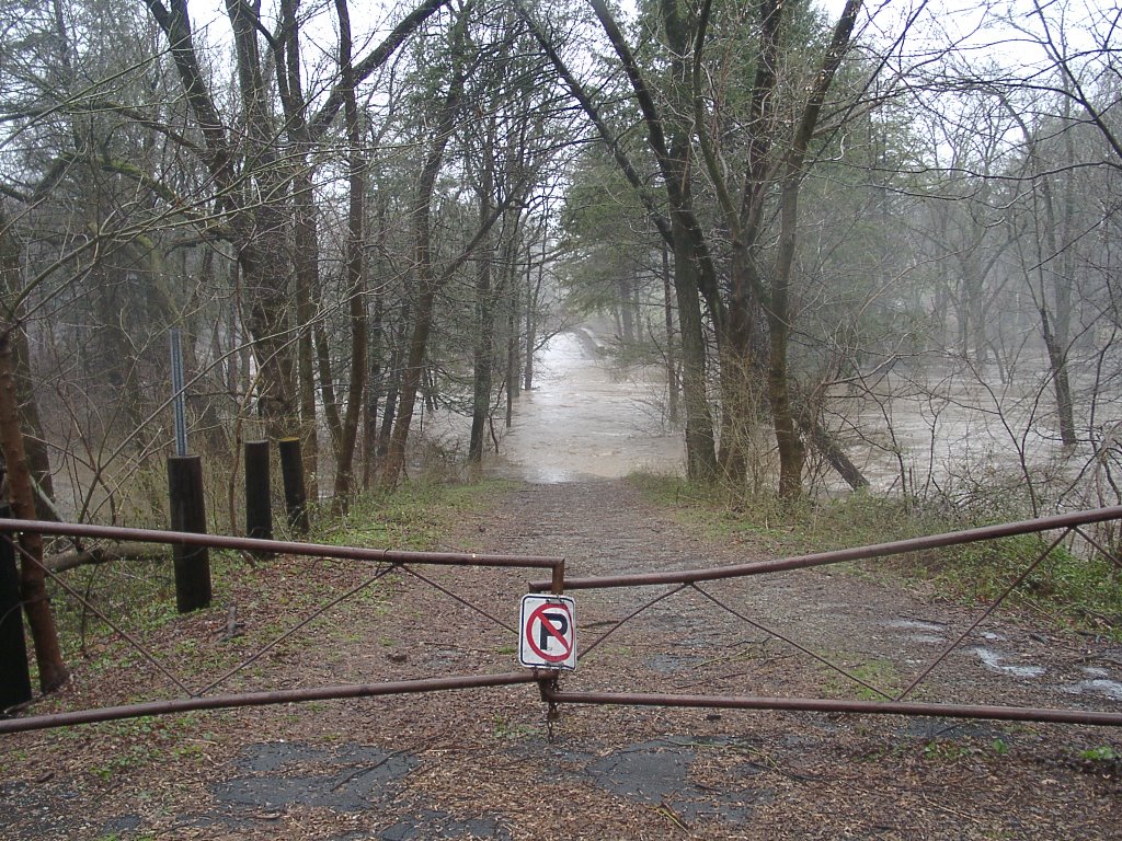 Pennypack Creek floods closed portion of Creek Road - Bryn Athyn, Pennsylvania - December 11, 2003