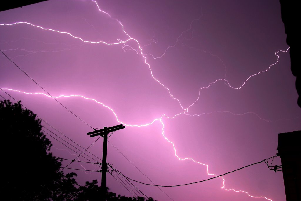 lightning in greentree pa