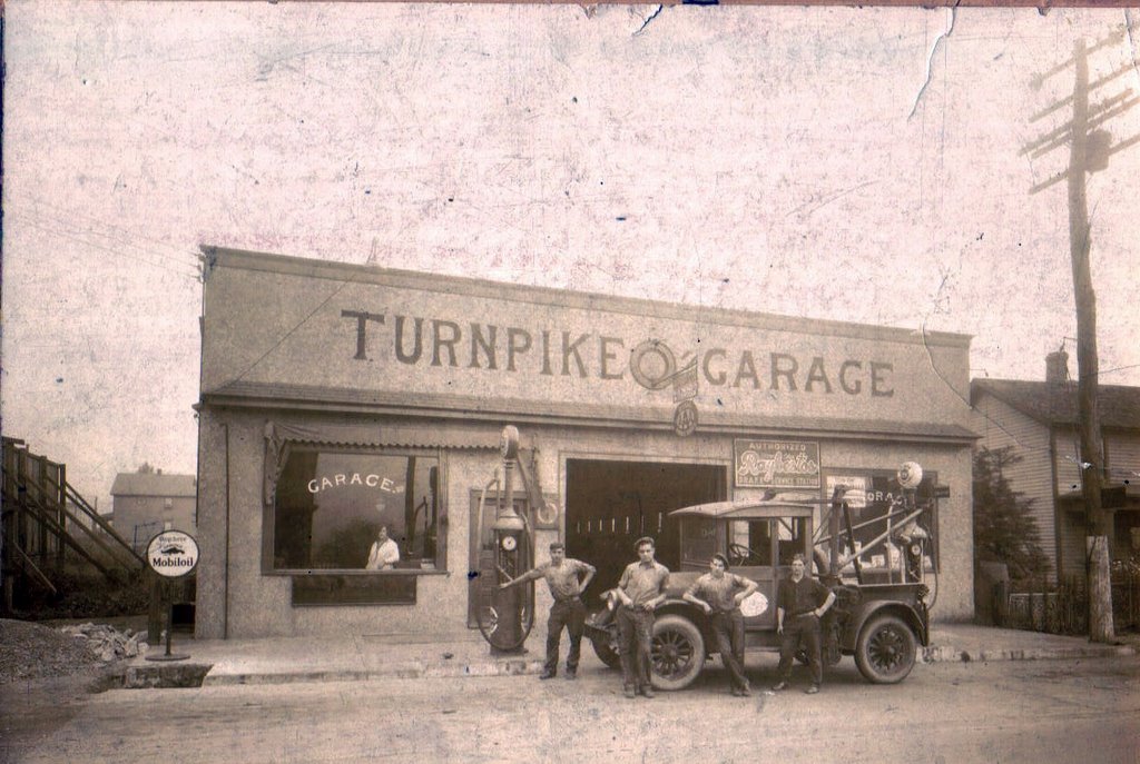 Turnpike Garage, circa 1925