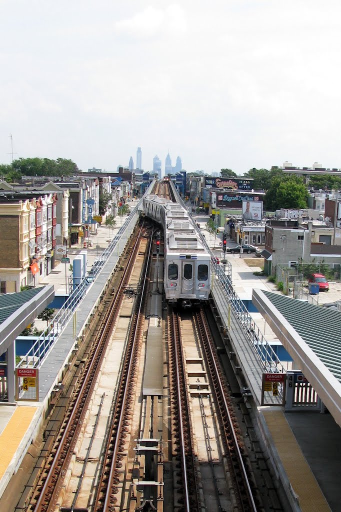 Market-Frankford Train Leaving 63rd Street Station