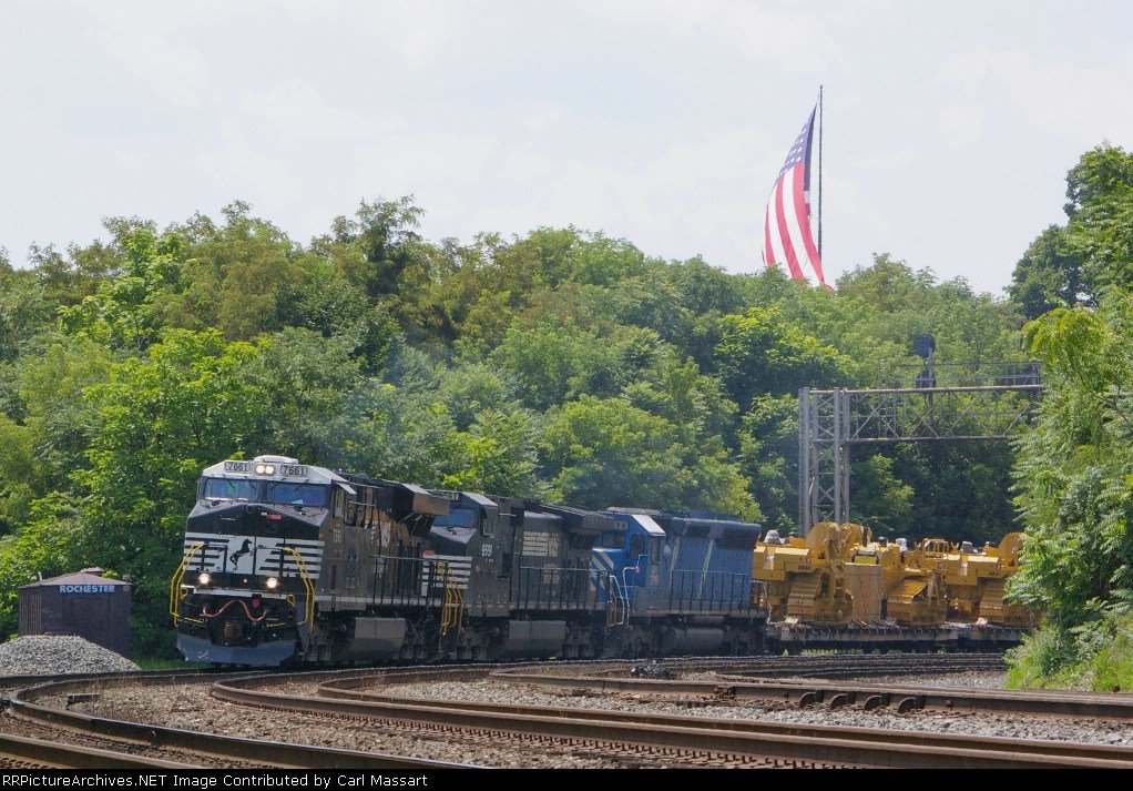Eastbound freight at Rochester