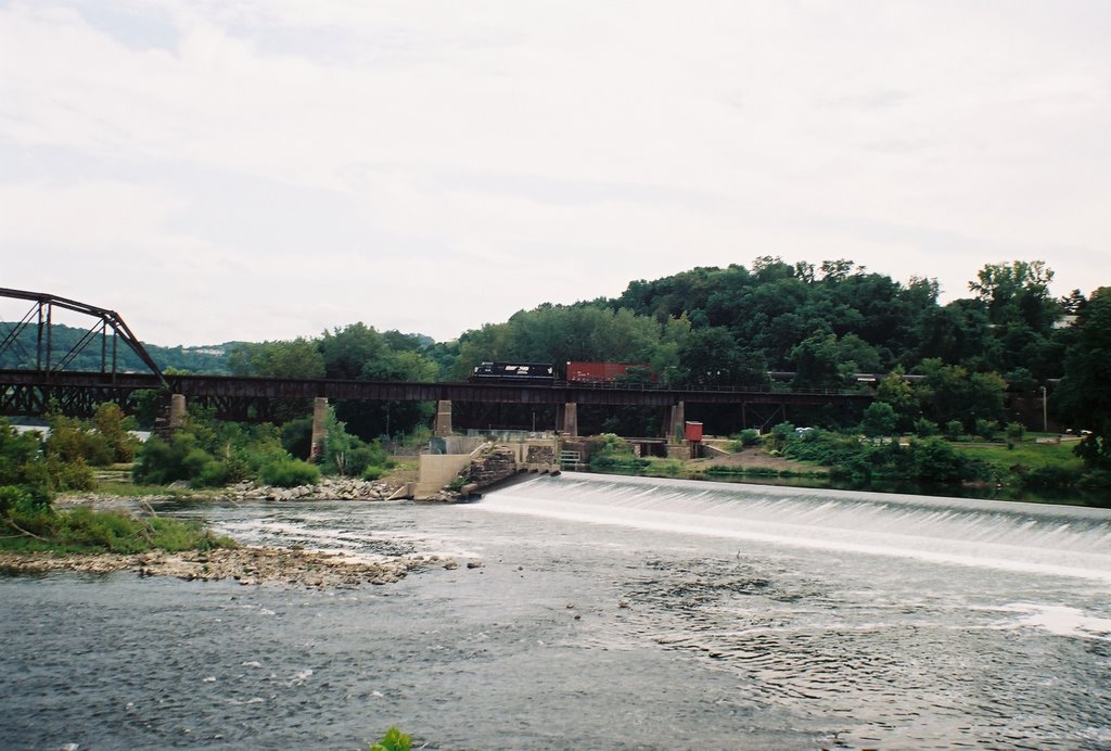 Easton dam