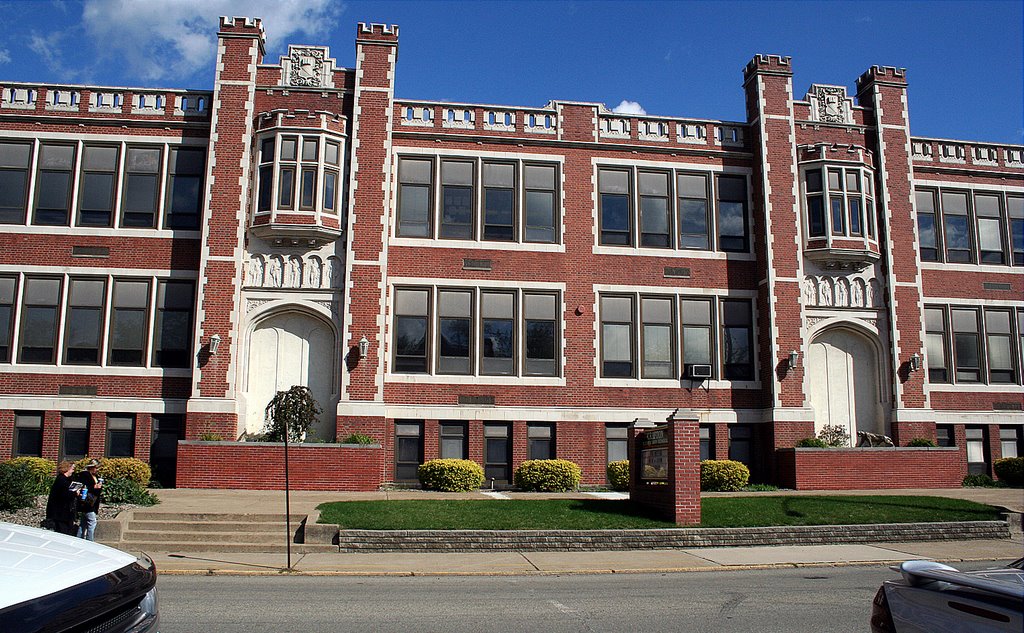 CRAFTON ELEM..USED TO BE CRAFTON H.S.
