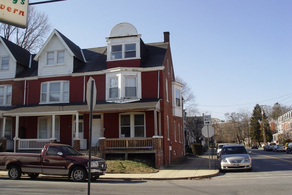 NMarySt/WFrederickSt_01