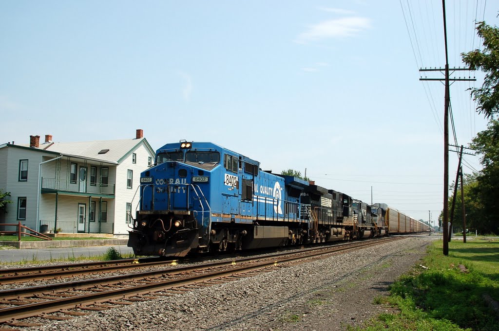 Westbound Norfolk Southern Railway Freight Train led by Ex Conrail Locomotive No. 8402 at Lebanon, PA