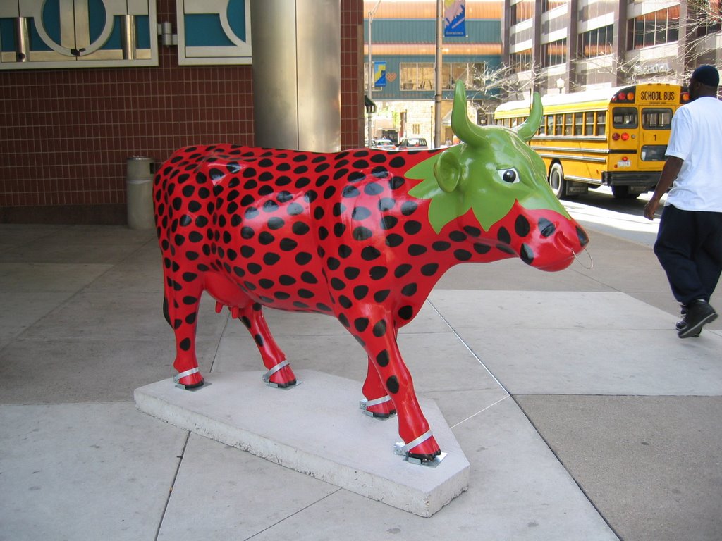 Strawberry Cow (1)