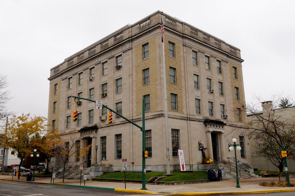 Lewisburg, PA, Post Office & Federal Court Bldg. 10-2009