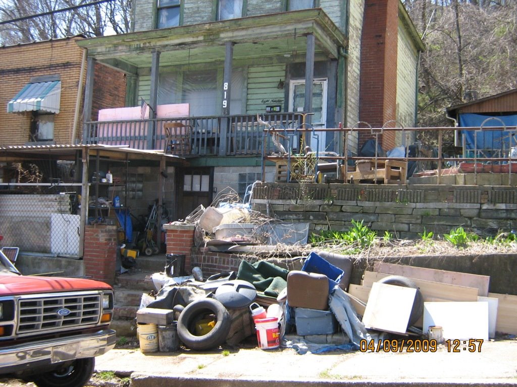 819 Trashed St