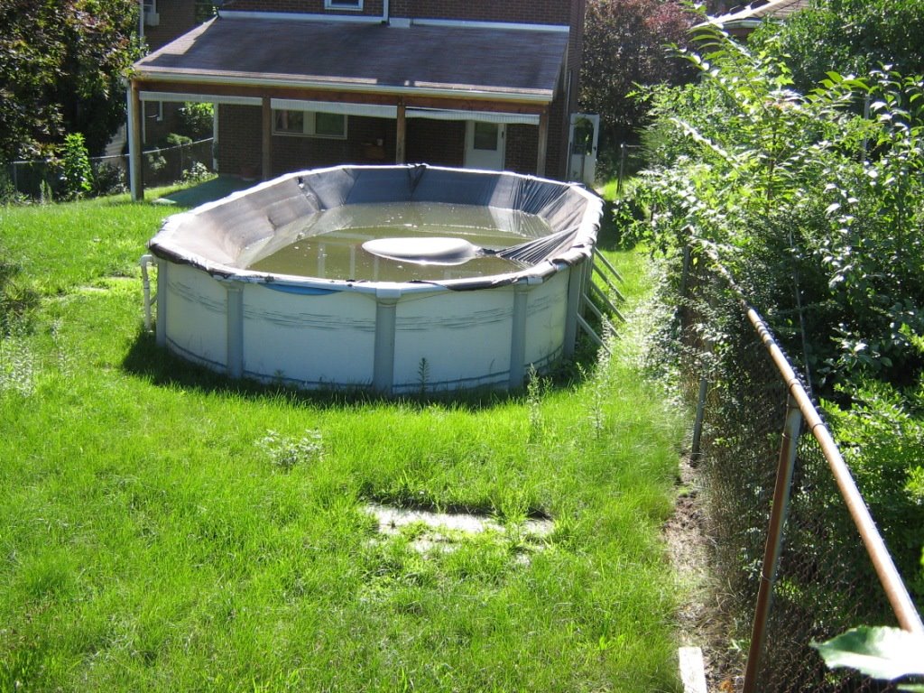 3819 HIAWATHA, REAR