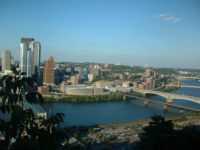 Pittsburgh from Grandview Ave. (08-2005)