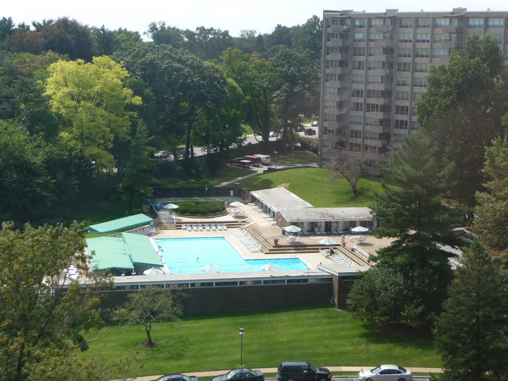 Green Hill Condominium - Pool Area