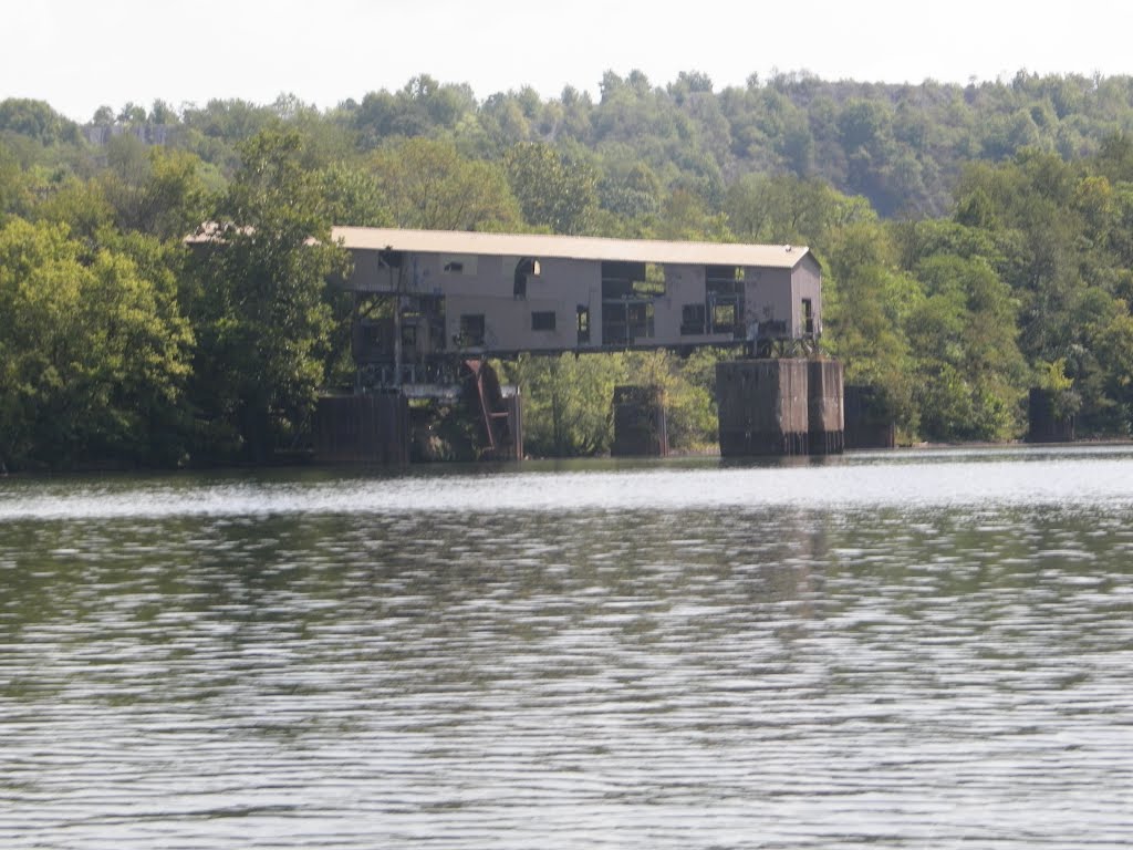 Old Mine Tipel A Long The Mon River