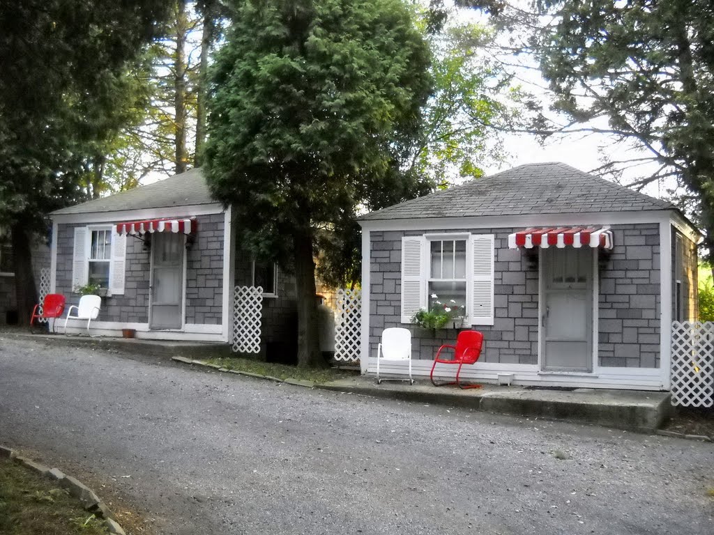 Lincoln Motor Court, 5104 Lincoln Highway, Manns Choice, PA