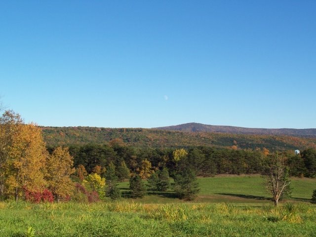 View of Kintons Knob from Shawnee State Park, Schellsburg, PA 9/07