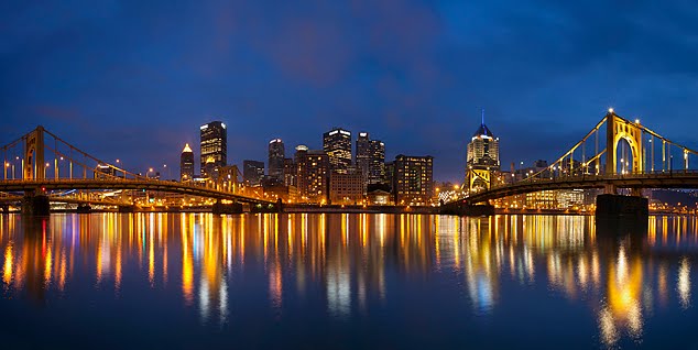 Pittsburgh Downtown Skyline Reflection, Pennsylvania