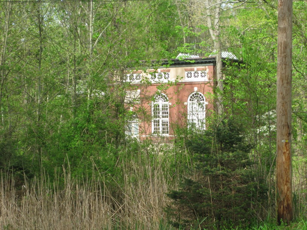 P and W House
