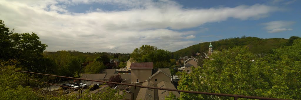 Mont Clare from the Old PRR Bridge
