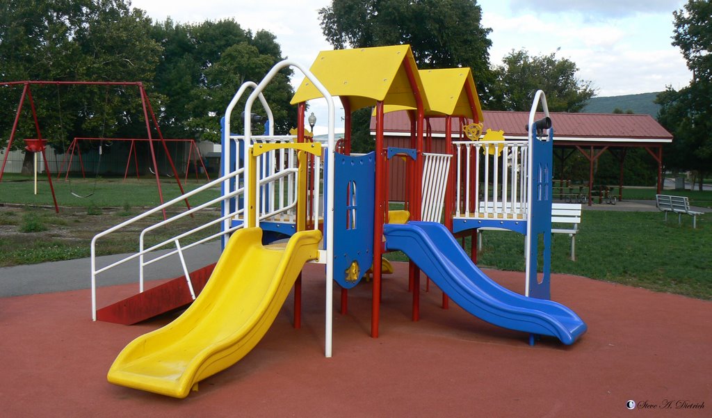 Playground - City Park, Equipment for toddlers, Swings