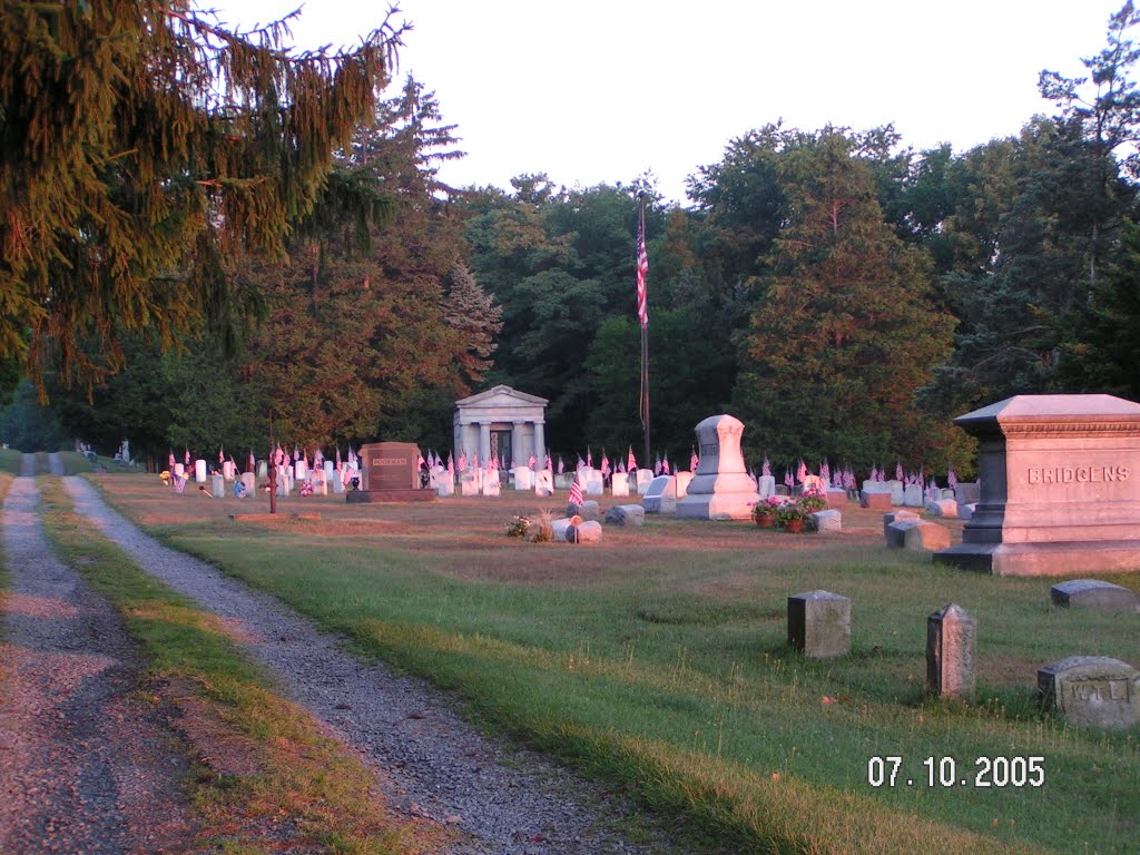 SOLDIERS CIRCLE at HIGHLAND CEMETERY