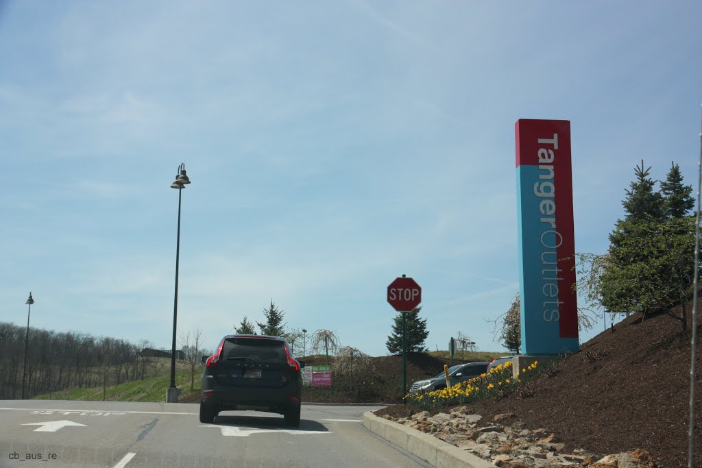 Tanger Outlets Pittsburgh