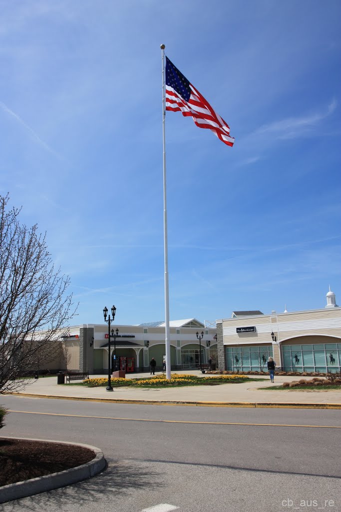Tanger Outlets Pittsburgh