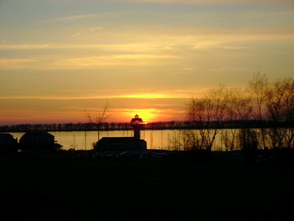 Perrys Landing sunset