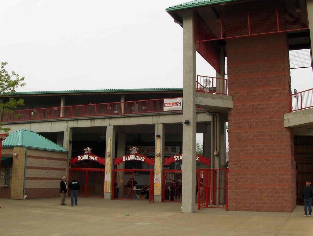 Jerry Uht Park, GLCT