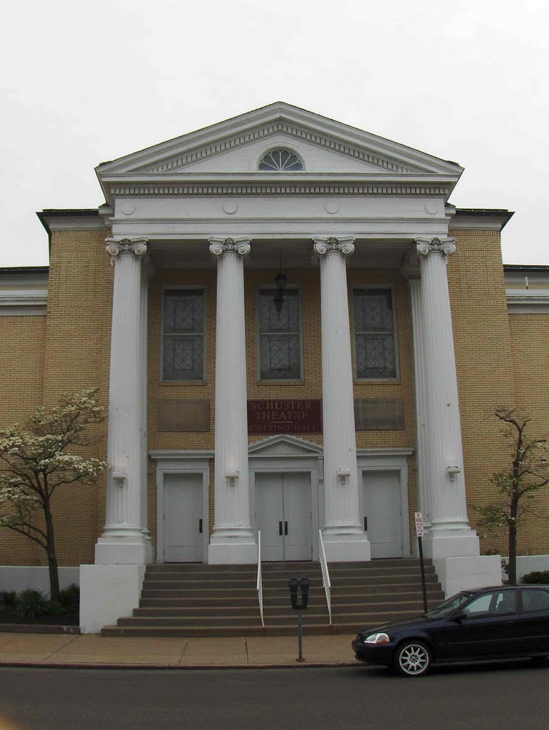 Schuster Theatre, GLCT
