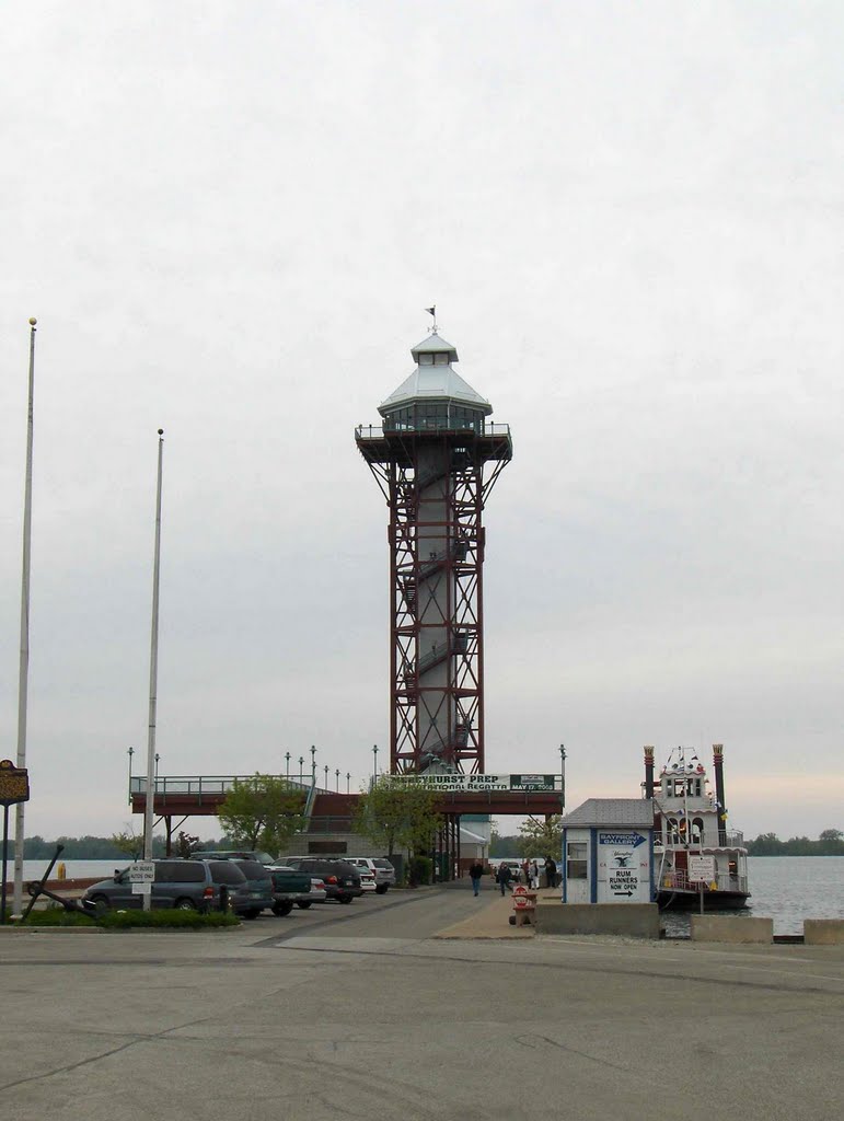 Bicentennial Tower, GLCT