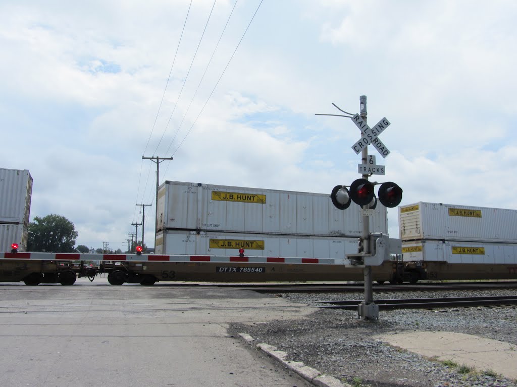 Cascade Street RR Xing