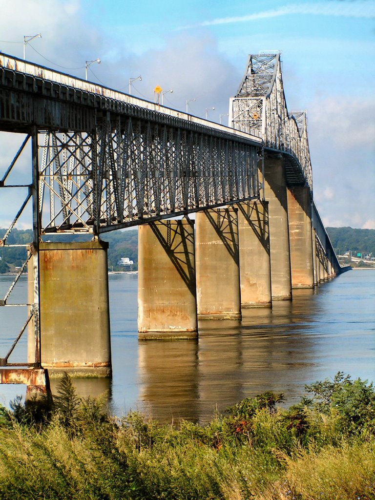 The Old Jamestown Bridge