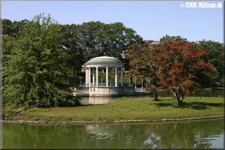 Bandstand at Roosevelt Pond