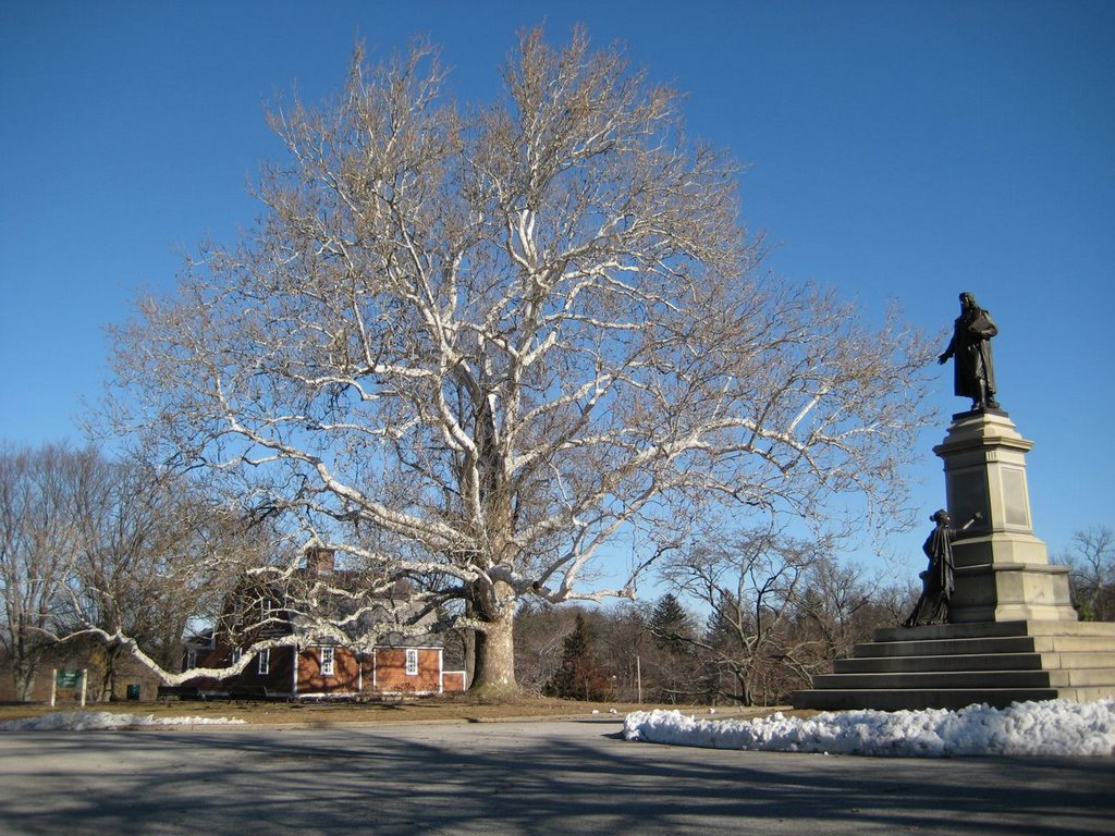 Roger Williams statue & Betsy Williams Cottage