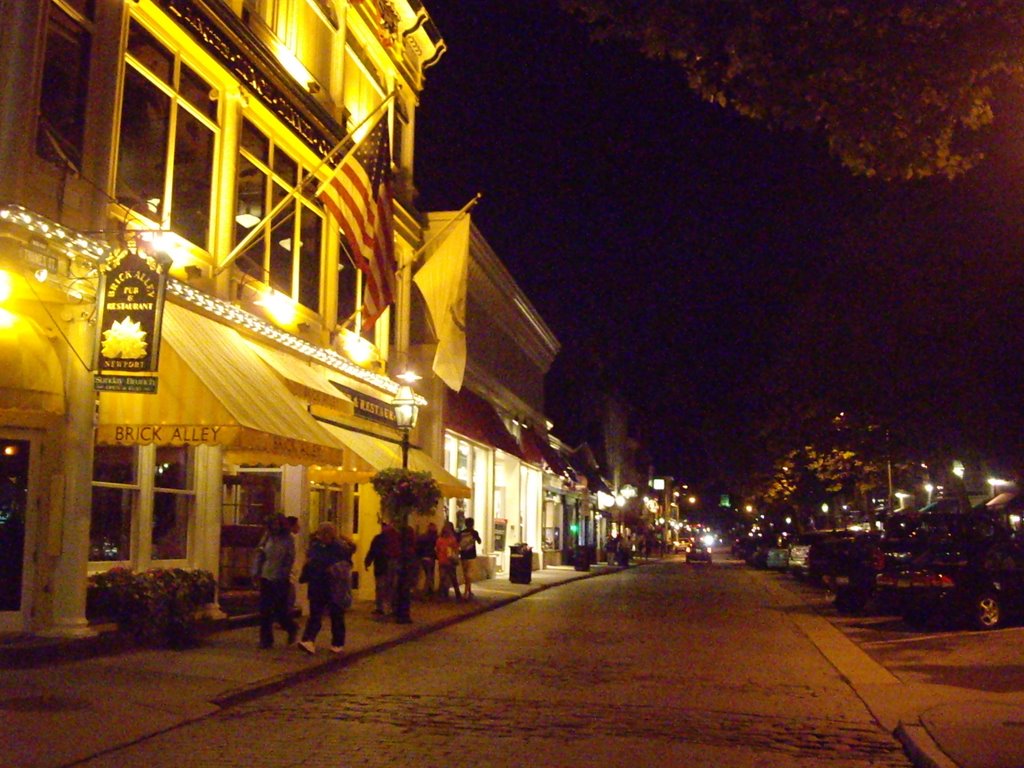 Thames Street by night
