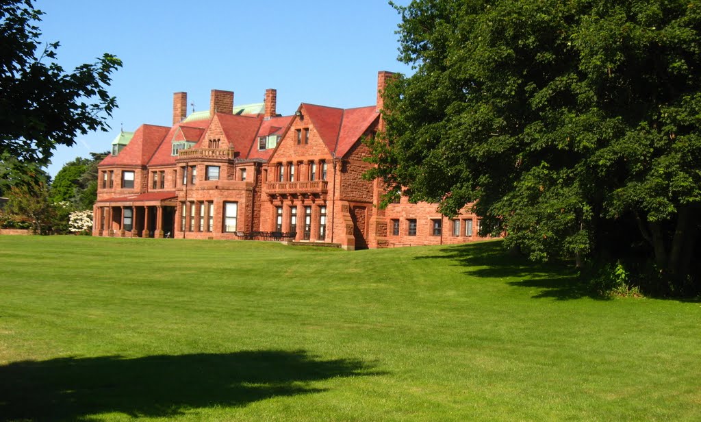 Salve Regina University