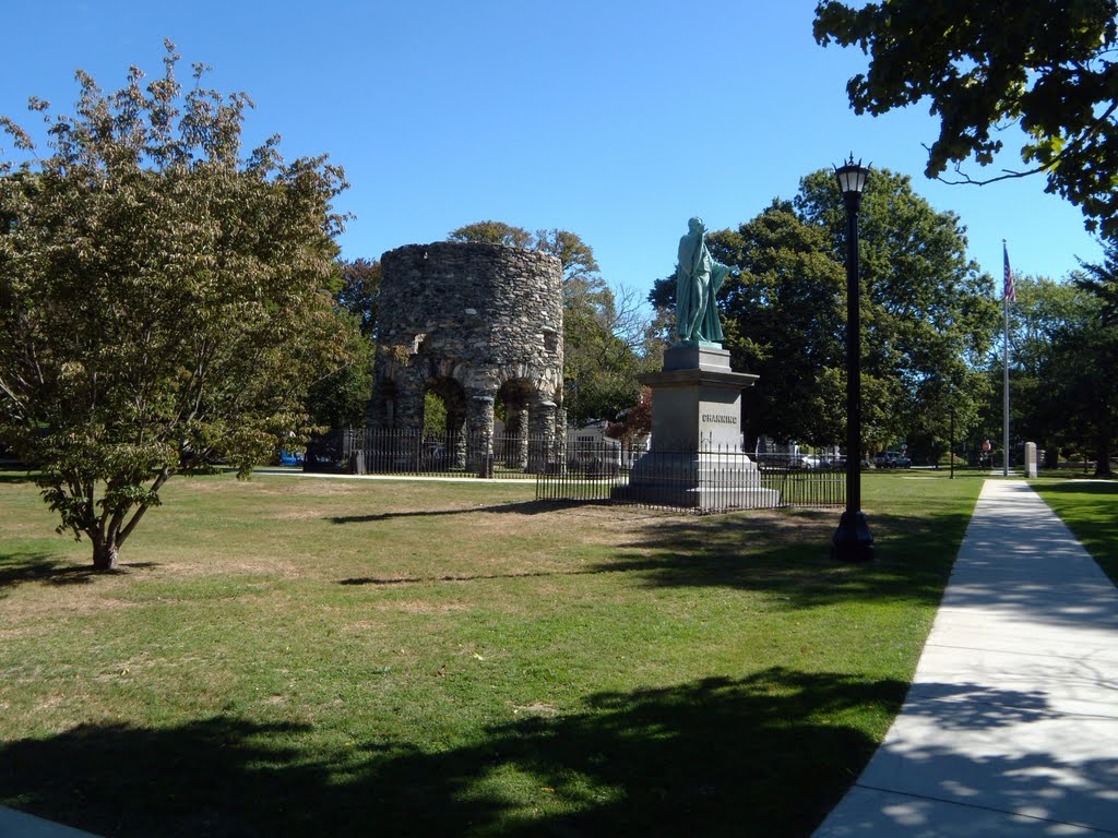 Newport - Touro park - Viking Tower and Channing Memorial