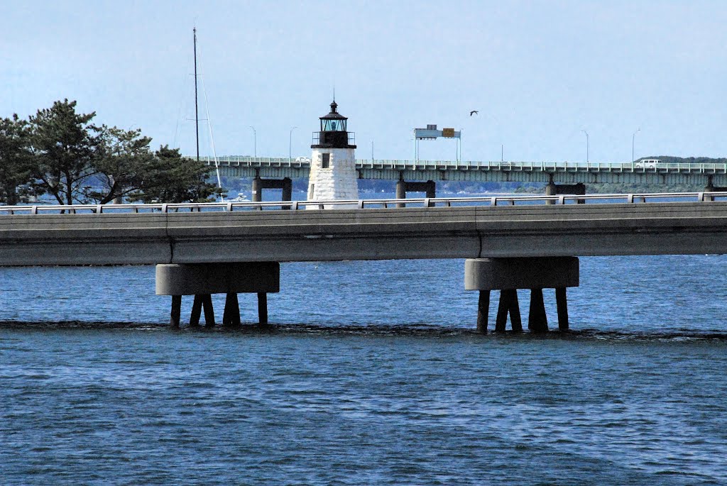 The 10 Lighthouses of Narragansett Bay:  8-Goat Island Lighthouse