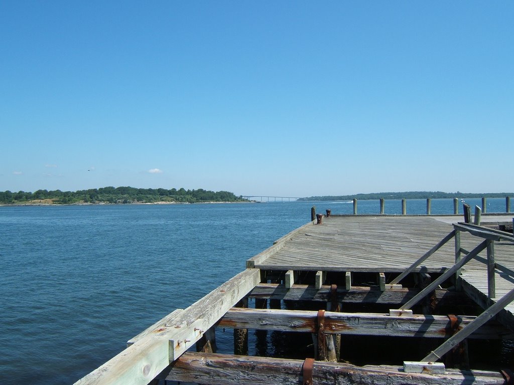 Dutch Island and Jamestown Bridge