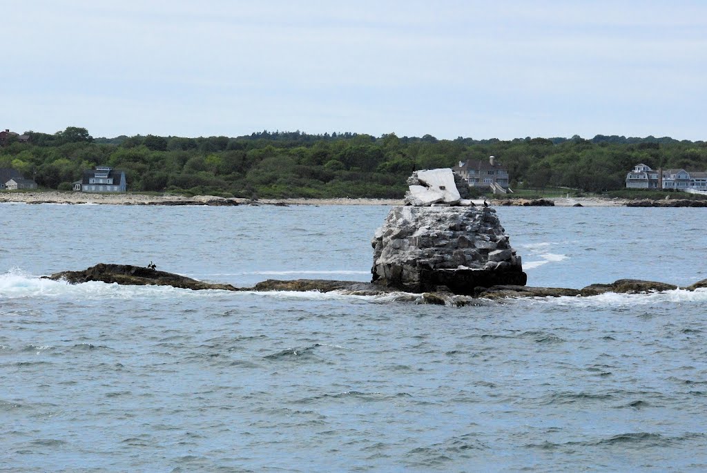 The 10 Lighthouses of Narragansett Bay:  4-Whale Rock (or whats left of it)
