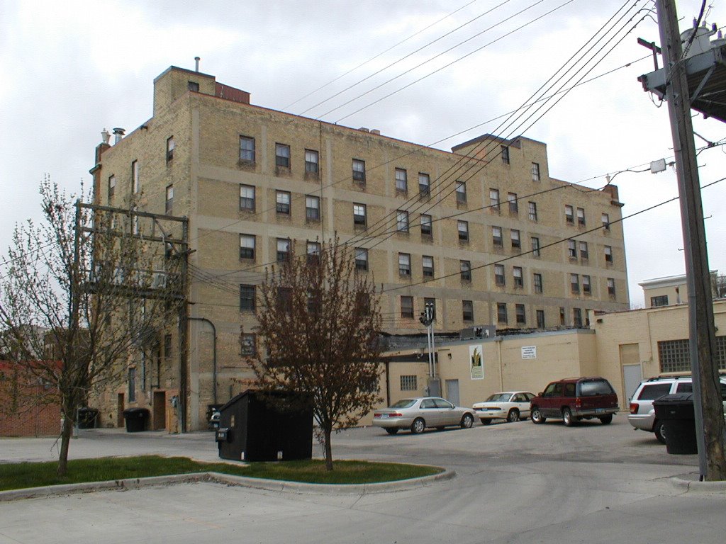 Ryan Hotel from 4th Street parking lot