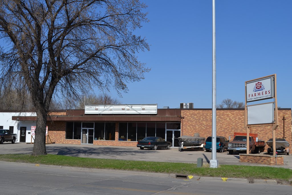 Building for sale ot lease.