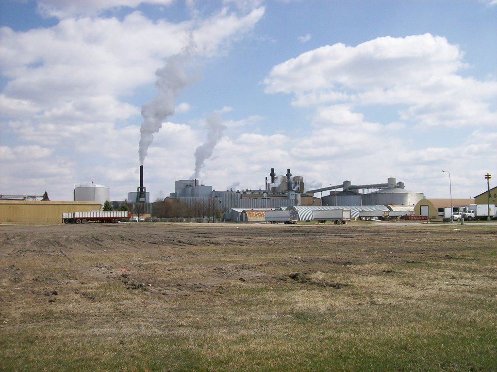 American Crystal Sugar sugar beet plant, East Grand Forks, MN
