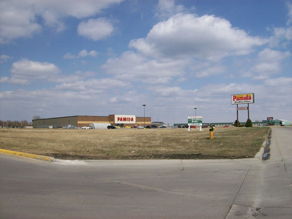 Pamida discount store, East Grand Forks, MN
